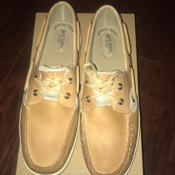 NWT Sperry Boat Shoe - Picture 3 of 3
